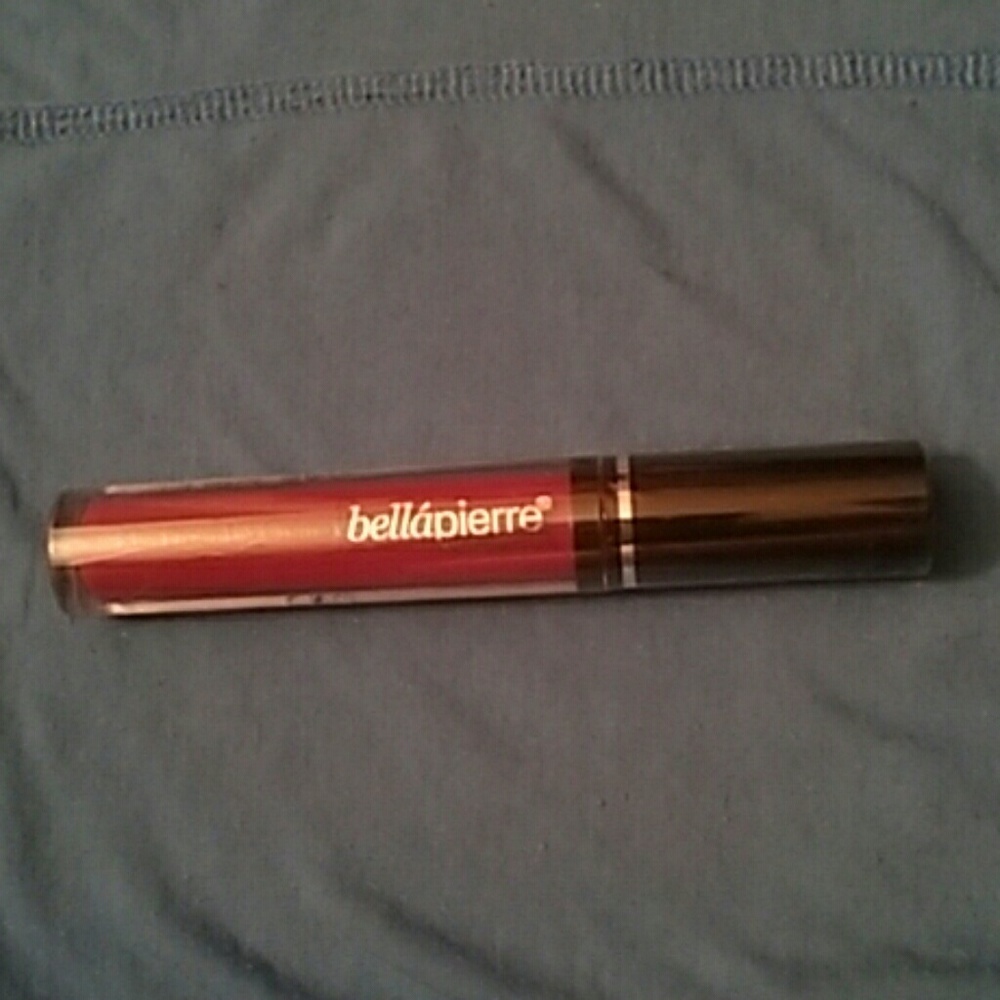Bellapierre cosmetics lip creme